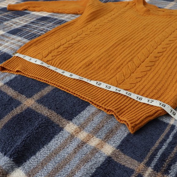 Oversized Chunky Fall Crewneck Sweater - Picture 14 of 15